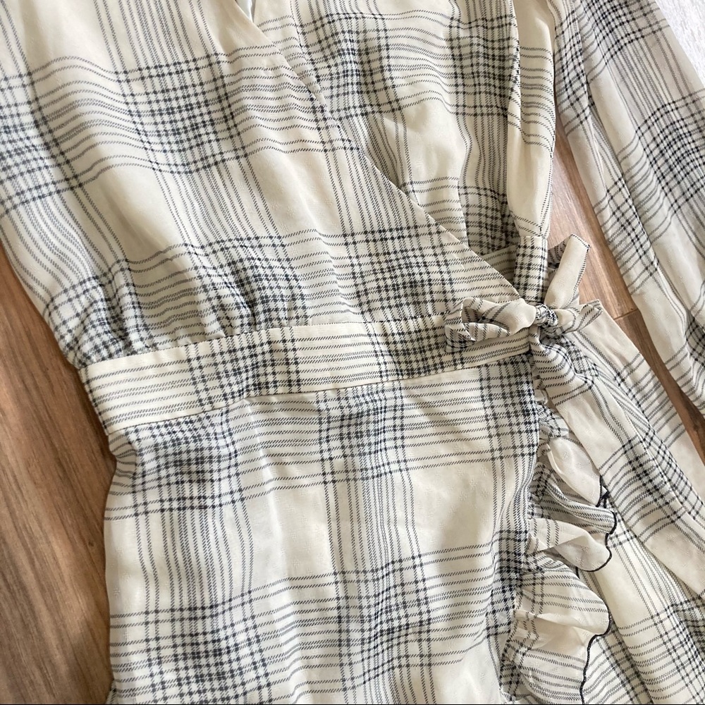 The East Order plaid ruffle wrap dress size L - Picture 5 of 7